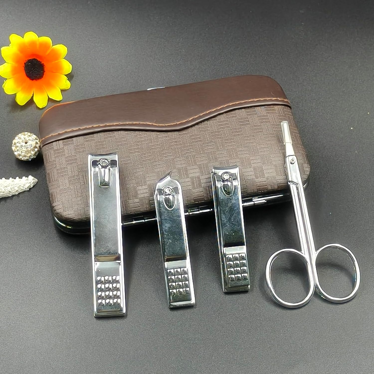 Set Manikur untuk Pria dan Wan - Mens Grooming Kit Case ulasan dan harga